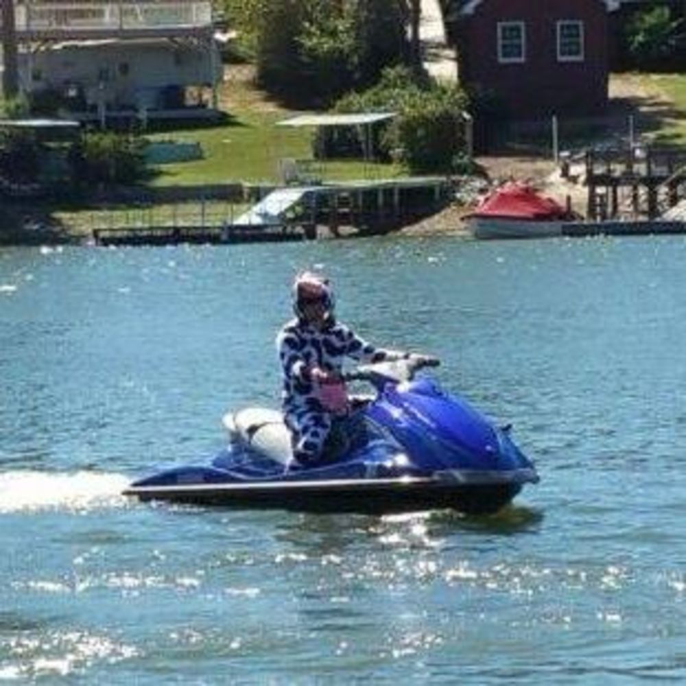 Meet your Posher, Travis